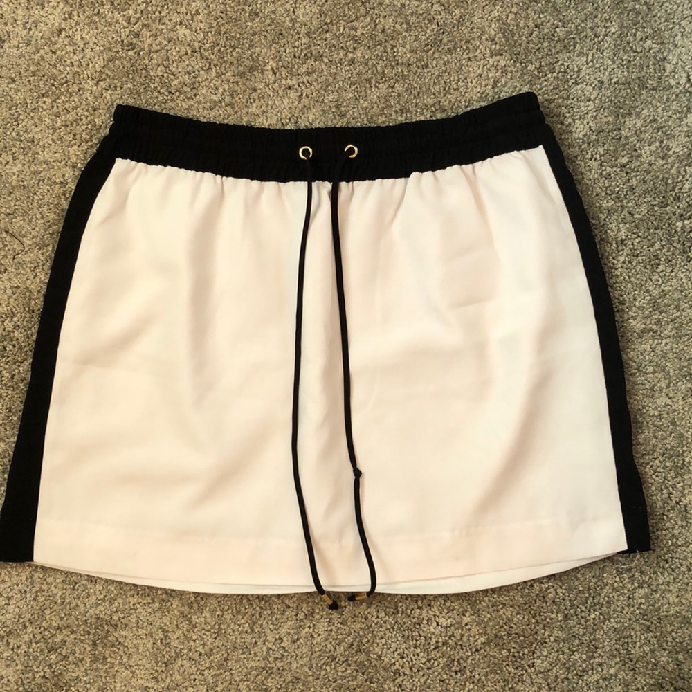 Express - Black and White Skirt